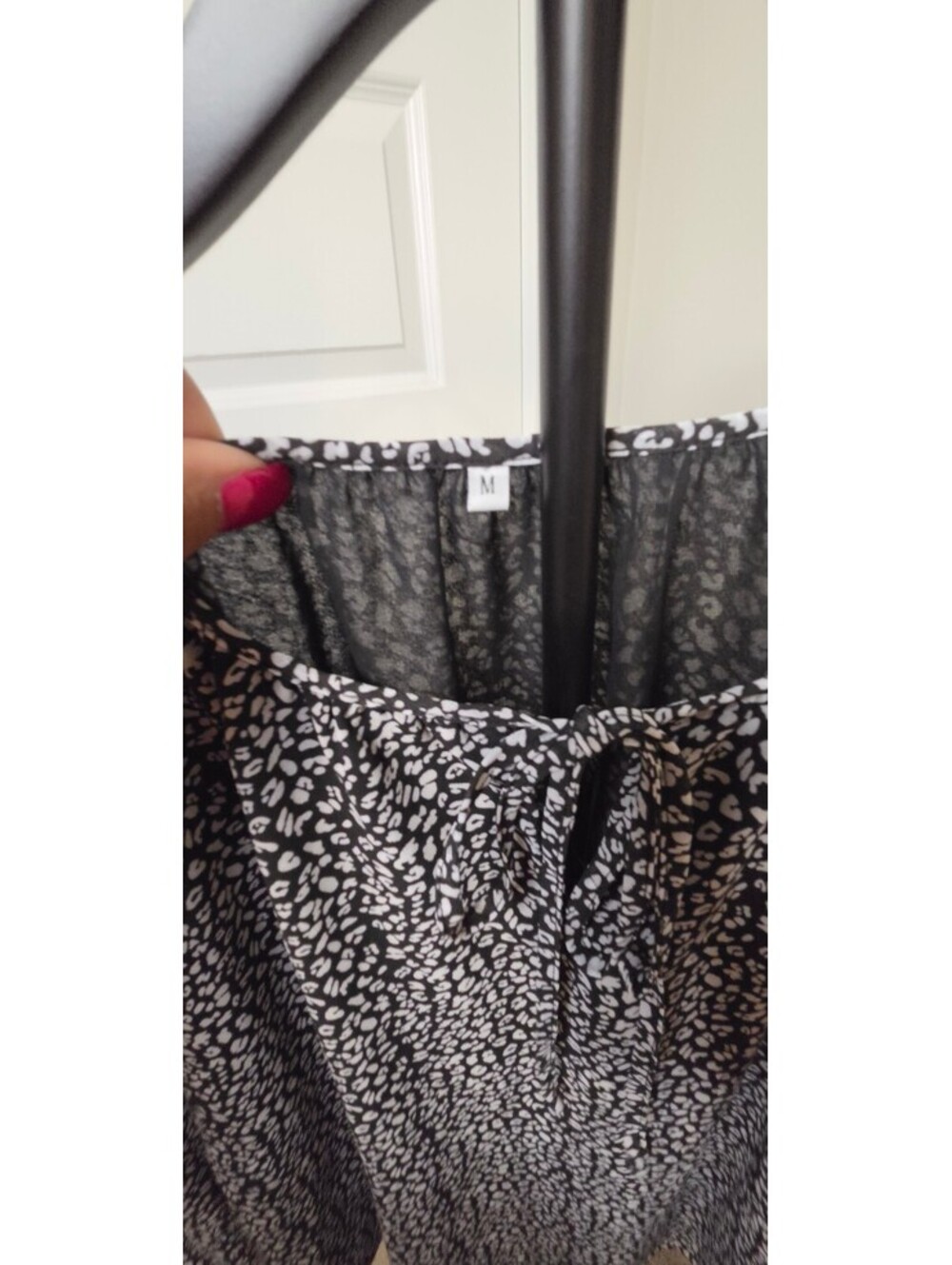 Women's Black and White Long Sleeve Blouse, Size M - Picture 4 of 11